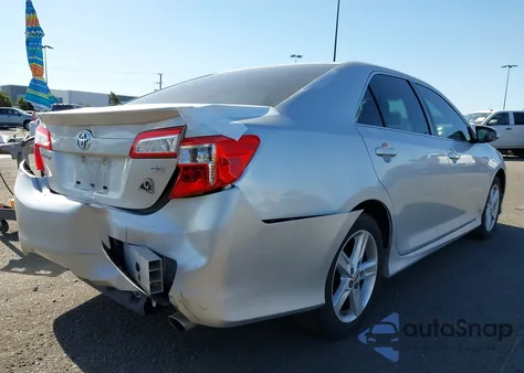 2012 Toyota Camry Se z USA, uszkodzony, nr VIN 4T1BF1FK2CU134975
